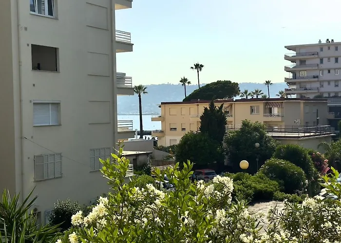 Apartment Cocon 2 Pers A 100m Des Plages Antibes
